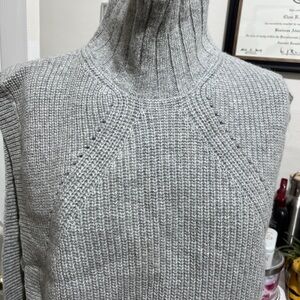 Suncoo Paris Wool Pullover Sweater Mock Neck Layering Piece Grey Sleeveless